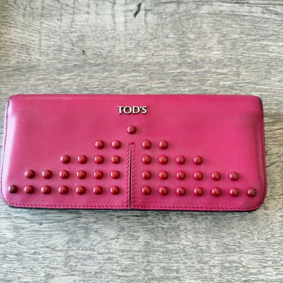 Tod’s Leather Continental Wallet – Burgundy - Picture 2 of 16